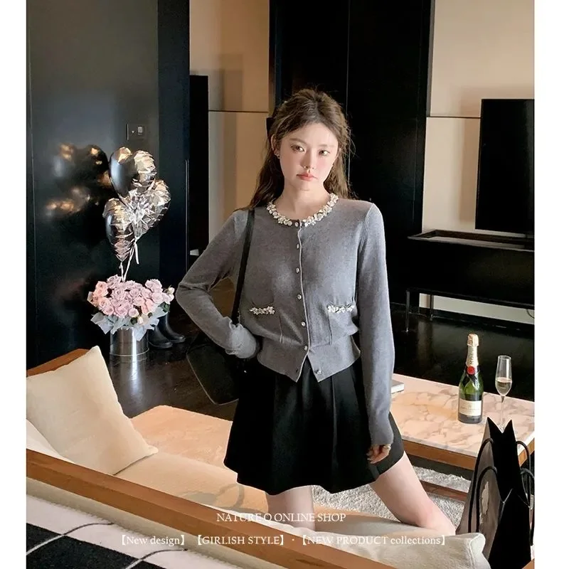 

Новый осенний роскошный вязаный кардиган с бисером, женский однобортный кардиган с круглым вырезом и длинными рукавами, тонкий элегантный свитер, офисный женский топ, трикотаж