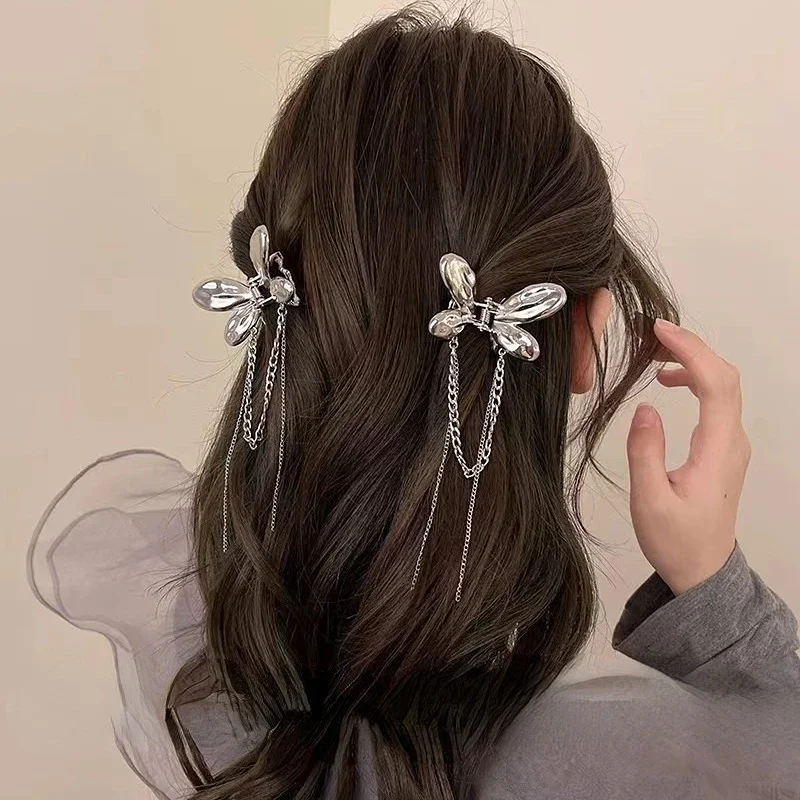 

Metal Chain Butterfly Hair Claw Barrettes 2023 Summer New Small SharkClip Horsetail Hairpin Hair Accessories for Women Headwear