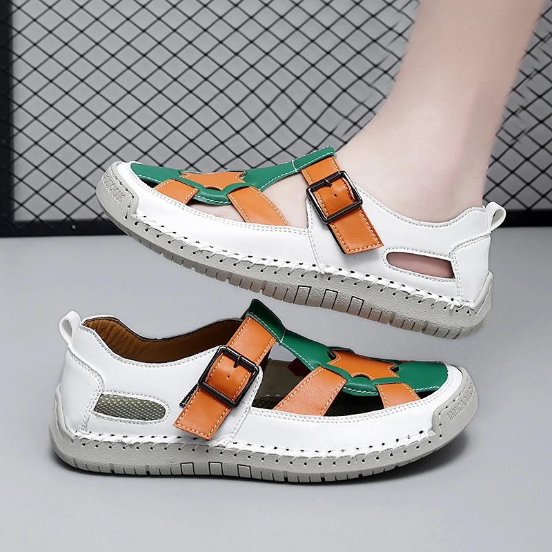 

2026 Summer Couple's Outdoor Hollowed - out Clog Sandals Breathable Casual Closed - toe Slip - on Beach Shoes Hand - Sewn