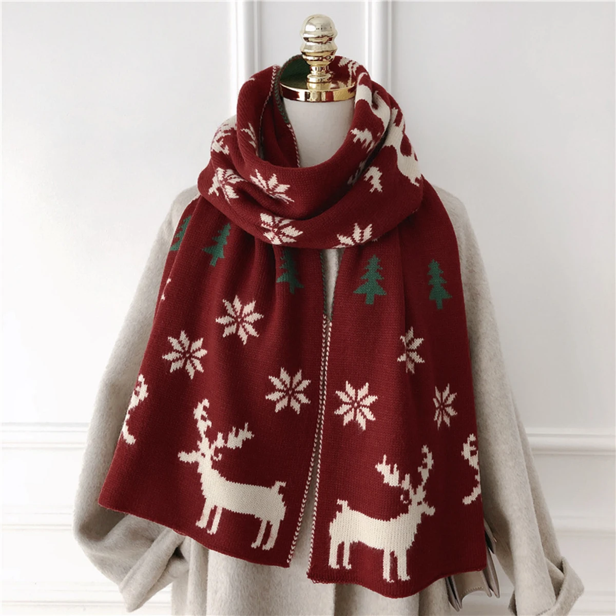 2024 Christmas Female\'s Long Scarves Fashion Claret Pashmina Shwal with Elk Deer and Snowflake Soft and Warm for Women Outdoor