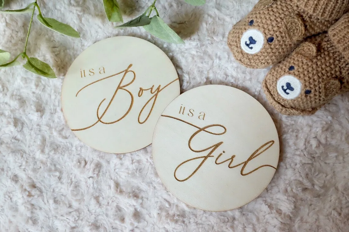 It's a Boy It's a Girl Birth Announcement Sign,Gender Reveal Birth Sign,Baby Shower Gift for Newborn,photo props