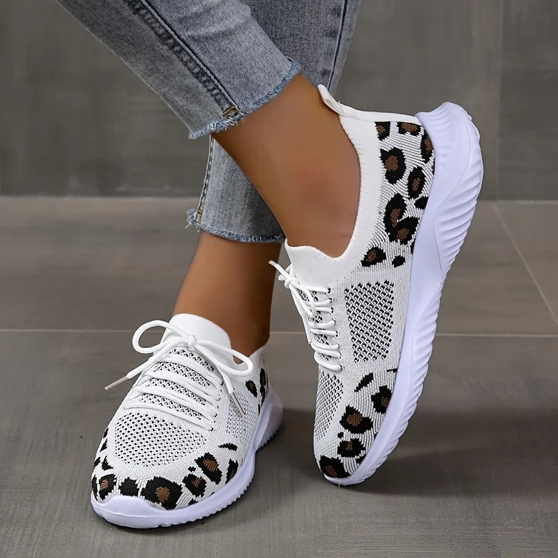 Zapatillas de deporte de malla transpirable con estampado de leopardo para mujer, zapatos planos de punto antideslizantes, ligeros, cómodos para