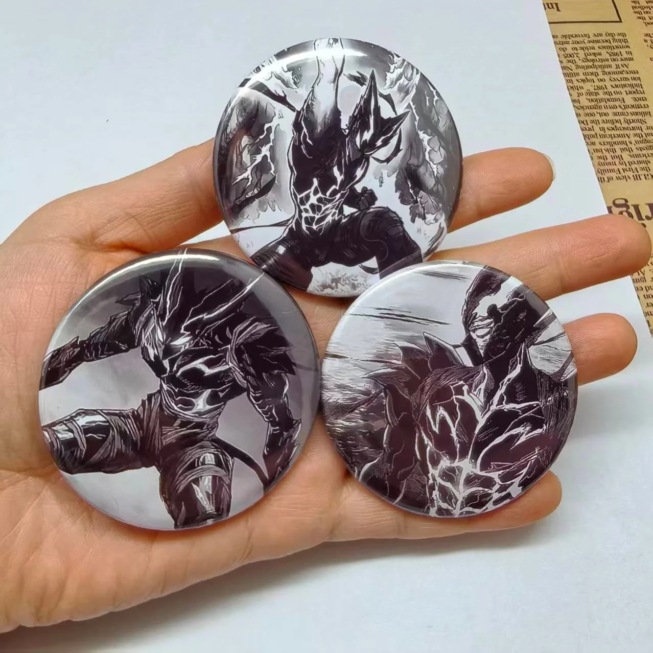 

One Punch Man Garou круглые жестяные броши ручной работы, булавки для дисплея «сделай сам», значок для косплея для одежды, украшение для рюкзака, подарки