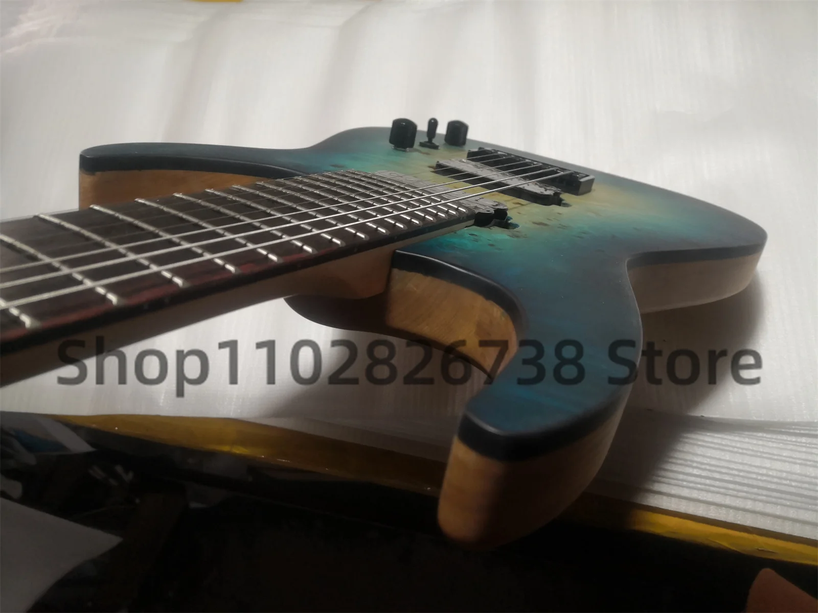 7 Strings Matte Green Electric Guitar ASH Wood body Burl Maple Top Black Binding Rose wood fingerboard 24 Frets Black Tuners