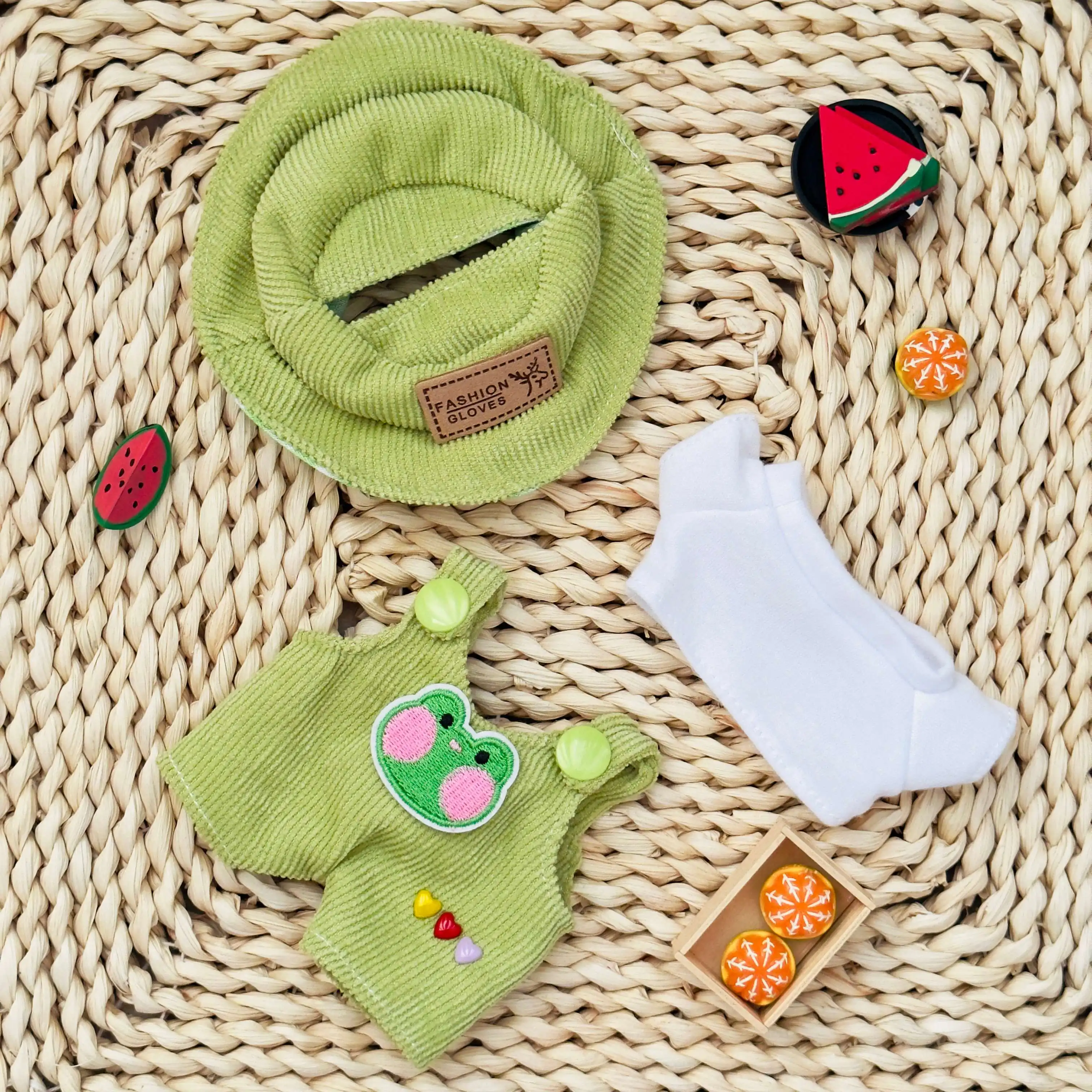 

Handmade（3 Pcs） 17cm Doll Clothes – Dress-Up Outfits & Accessories for 6-7 Inch Plush Dolls (No Doll)