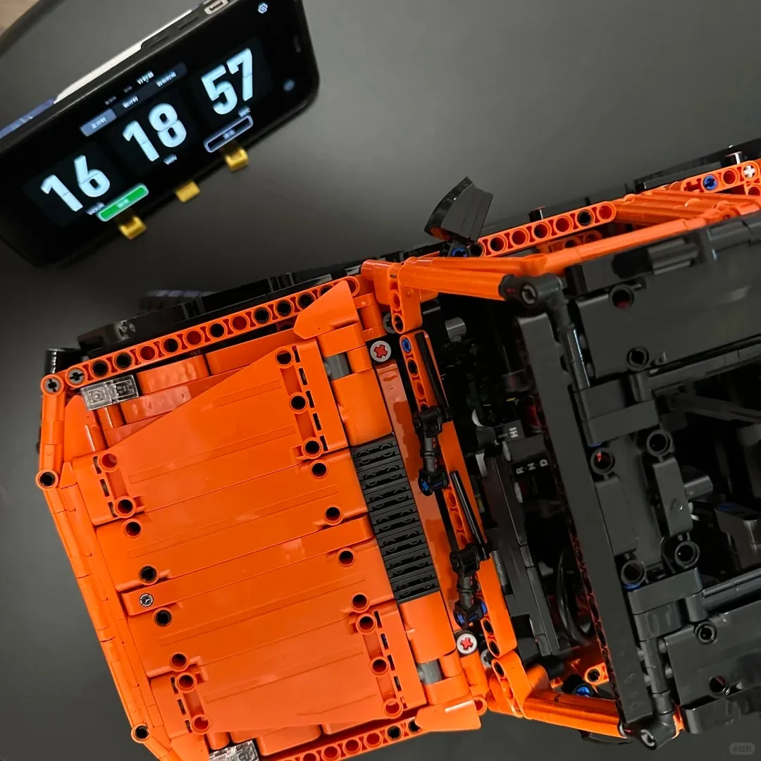 

2026 brand new creative G-Wagon 4X4 orange off-road vehicle assembly set birthday Christmas Halloween gift building block