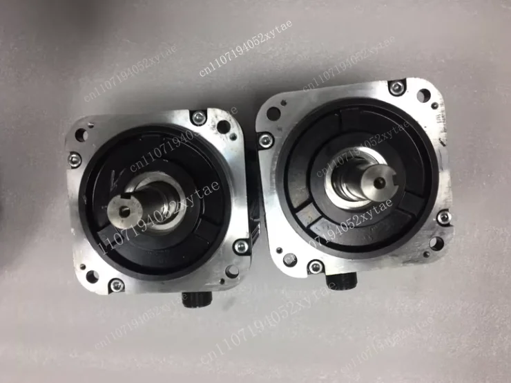 1pcs SGM7G-13A7C61 1.3kW Absolute Value Motor