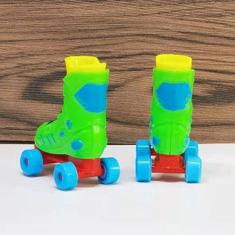 1 paio novità Finger Inline pattini adulti bambini decompressione Mini Ice Roller Skate gioco da tavolo giocattoli da dito bambini ragazzi regali