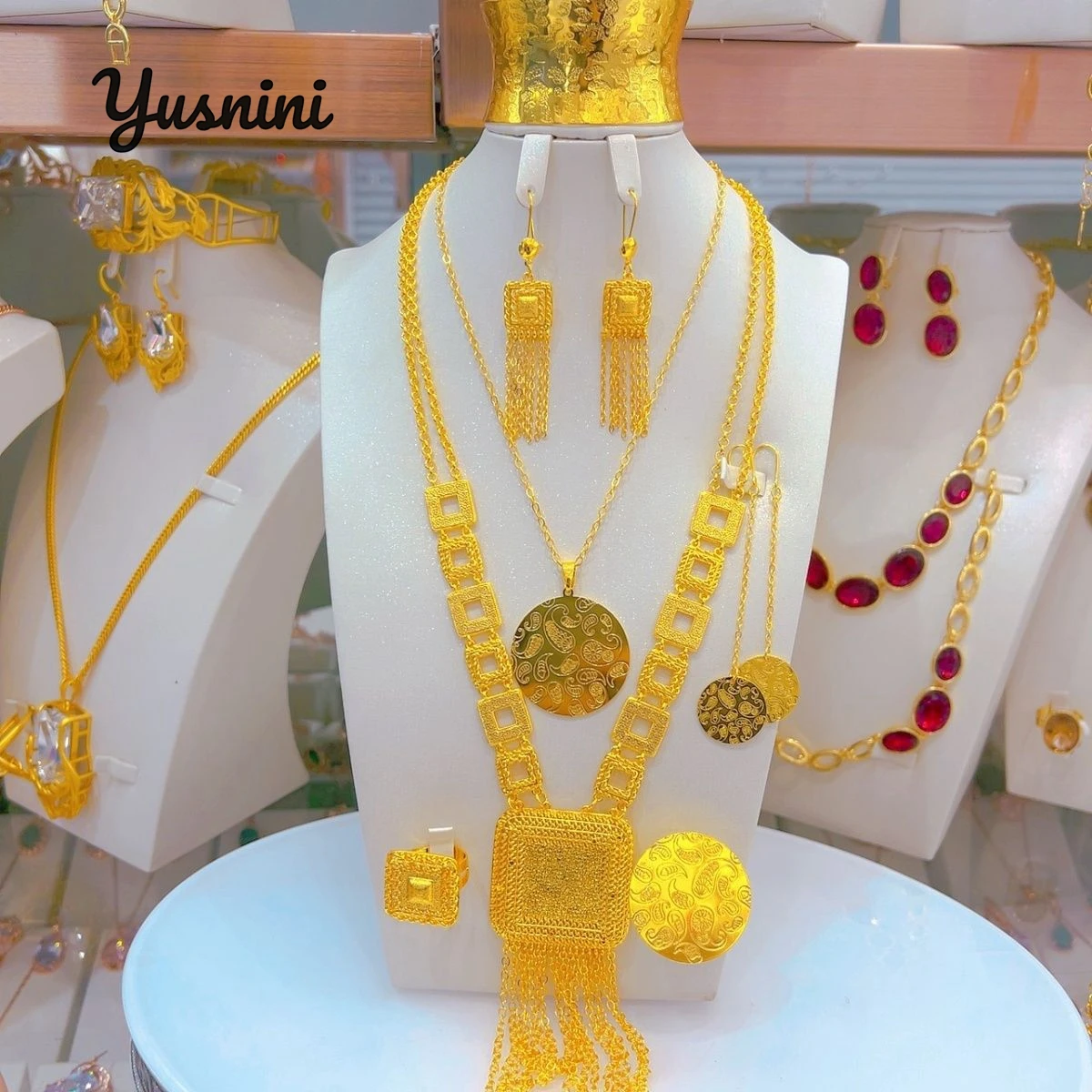 

Fashion Dubai 24K Gold Plated Customized Necklace Earrings Rings Bracelets Wedding Party Jewelry Set for Lovers DD10814