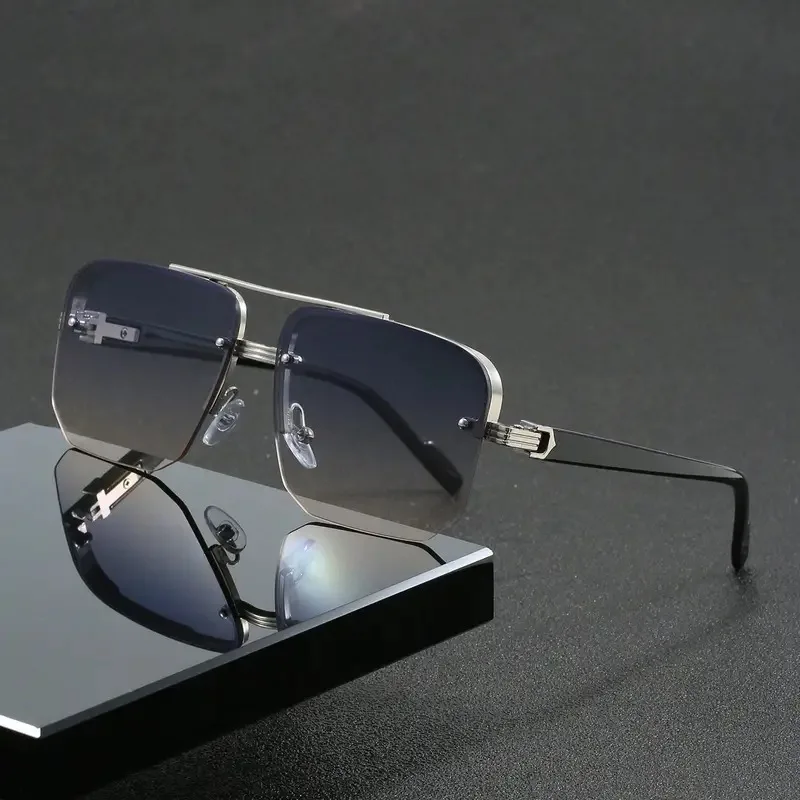 

New Gradient Sunglasses for Men Fashion Metal Big Frame Sun Glasses Brand Design Luxury Lunette De Soleil Homme UV400 Eyewear