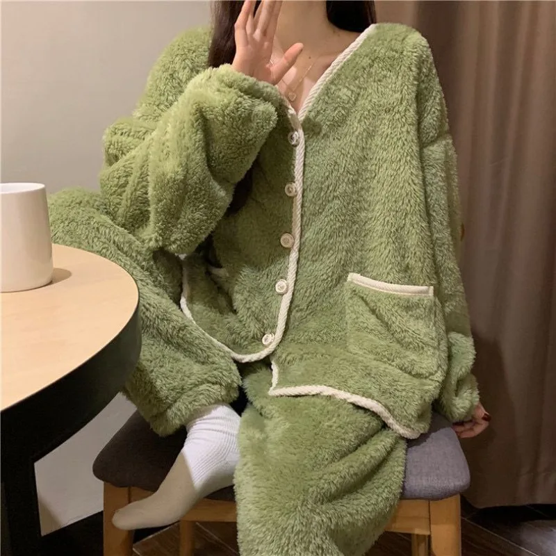 Coral fleece Pajamas Ms. Autumn and winter sweet Korean version Add fleece to thicken flannel Warm home suit for winter pajamas