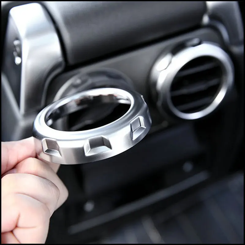 2Pcs/Set Car Rear Air Outlet Vent Ring Cover Trim Sticker For Land Rover Range Rover Sport Discovery 4 L3 LR4 2009-2016 view 3