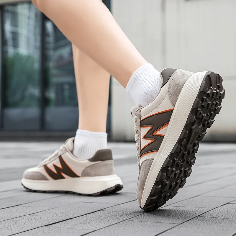 

New Fashionable Thick Bottom Sports Casual Shoes Outdoor Versatile Men's Footwear Comfortable Trendy All-Weather Boots