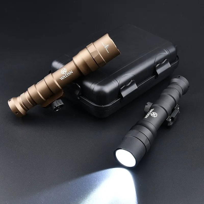 M600DF Tactical Flashlight 1400 Lumens Wadsn M600 Outdoor Scout Light Softair Hunting Led Torch Constant Momentary On For 20MM