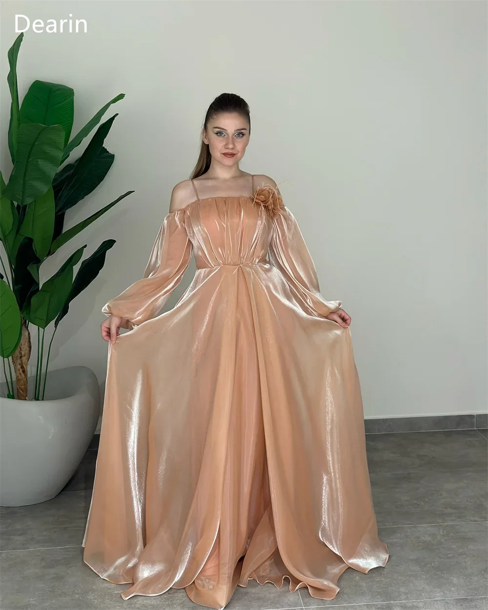 ที่กําหนดเองชุดราตรี Dearin สปาเก็ตตี้ A-Line กระโปรงยาว Draped Tulle 3D ดอกไม้ Bespoke โอกาส Saudi Ara