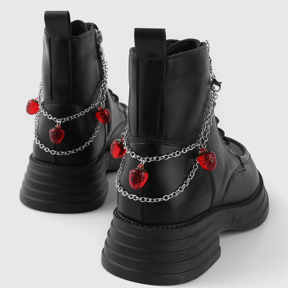 New INS Simple Sweet Silver Chain Strawberry Pendant Shoe Charms Adjustable DIY Shoe Decor for Sneakers Boots High Heels