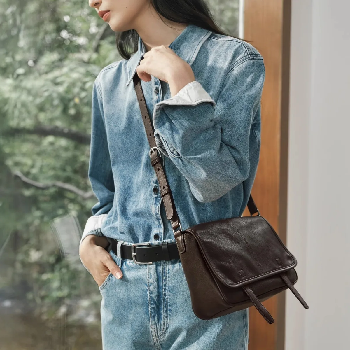 QIUZHEN Vegetable-Tanned Cowhide Messenger Bag Casual Vintage Commuter Shoulder Bag Crossbody Underarm Bag