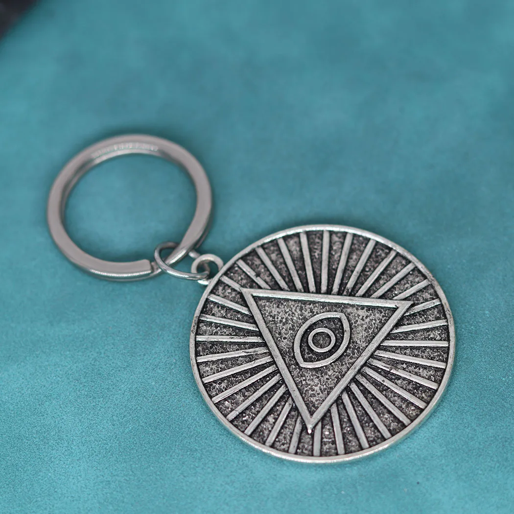 Masonic All-Seeing Pyramid Eye Templar Symbol Keychain Simple Masonic Pendant Key Chains For Men Women Punk Jewelry Amulet Gift