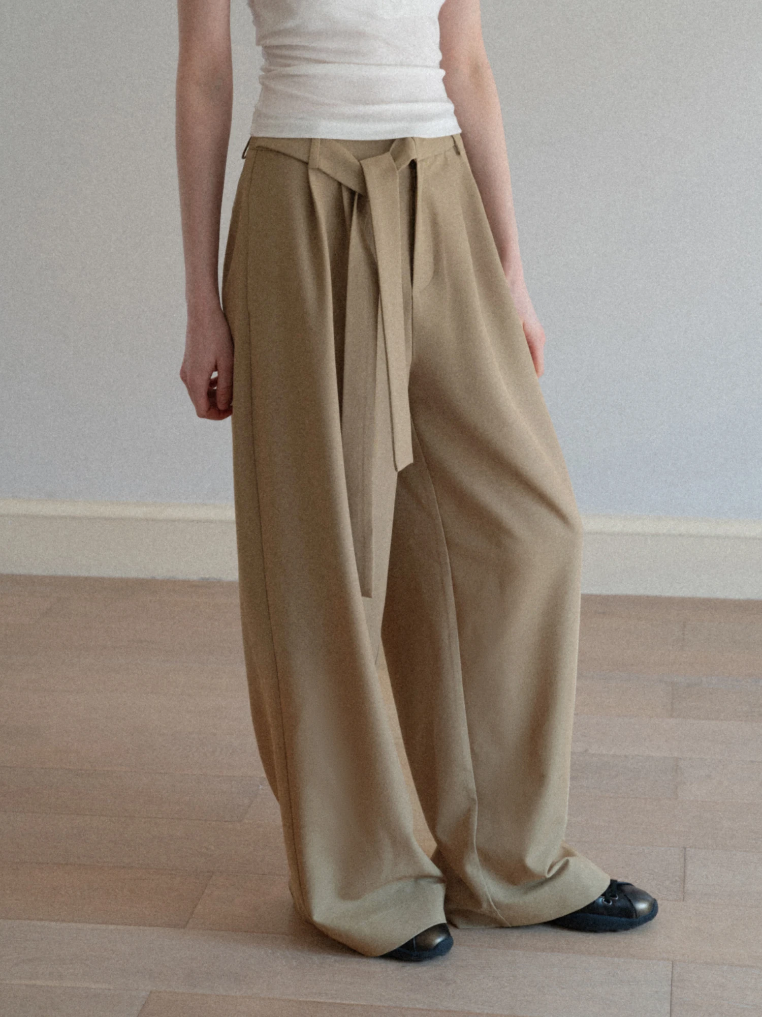 

Eggka High Waist Straight Leg Casual Pants Draped Loose Wide Leg Commute Versatile Slimming Polyester Blend Comfortable Breat...