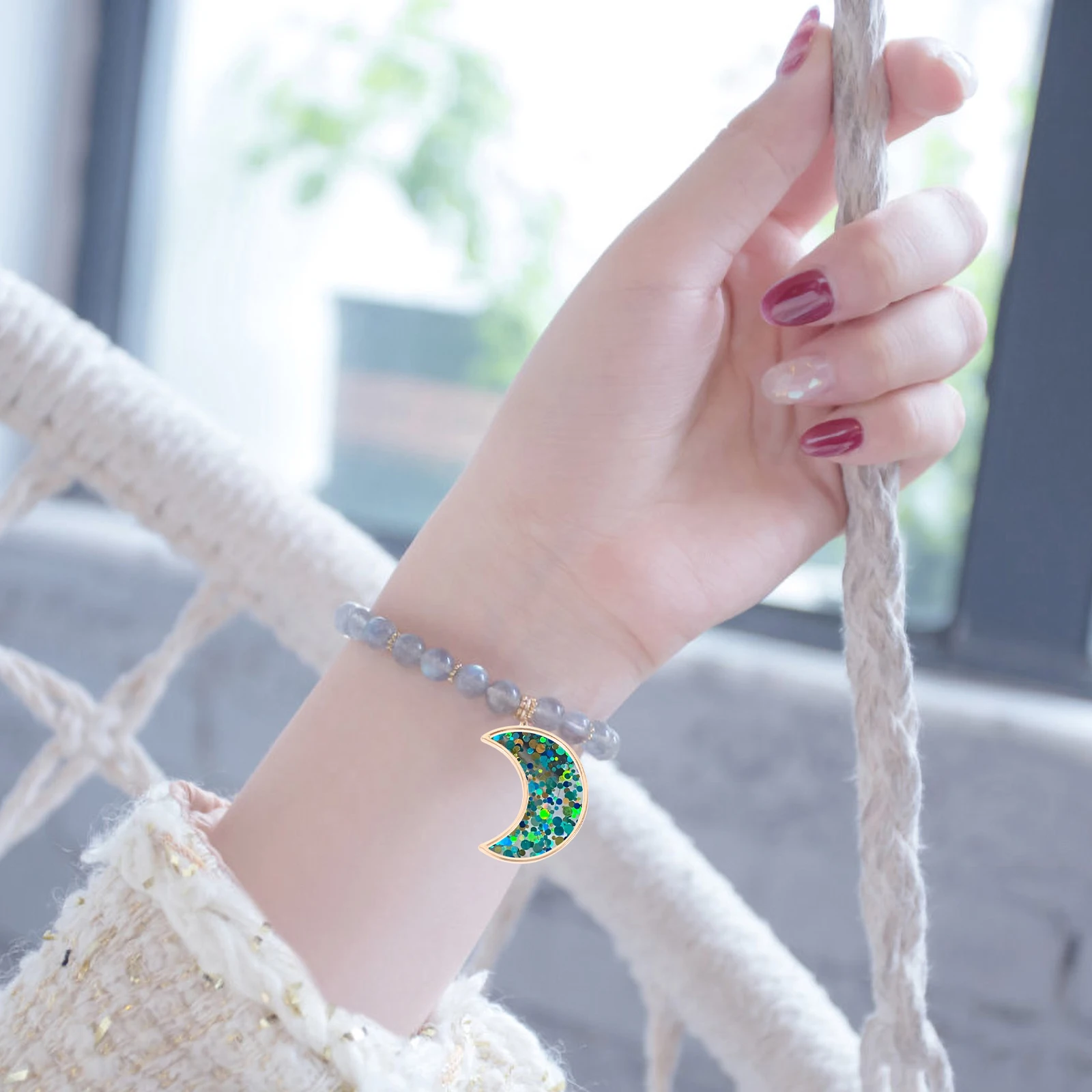 

50 шт., подвески в форме луны с открытой рамкой, ювелирные изделия из сплава, подвески, маленькие полые рамки для изготовления изделий из смолы, основа для ювелирных изделий, безель