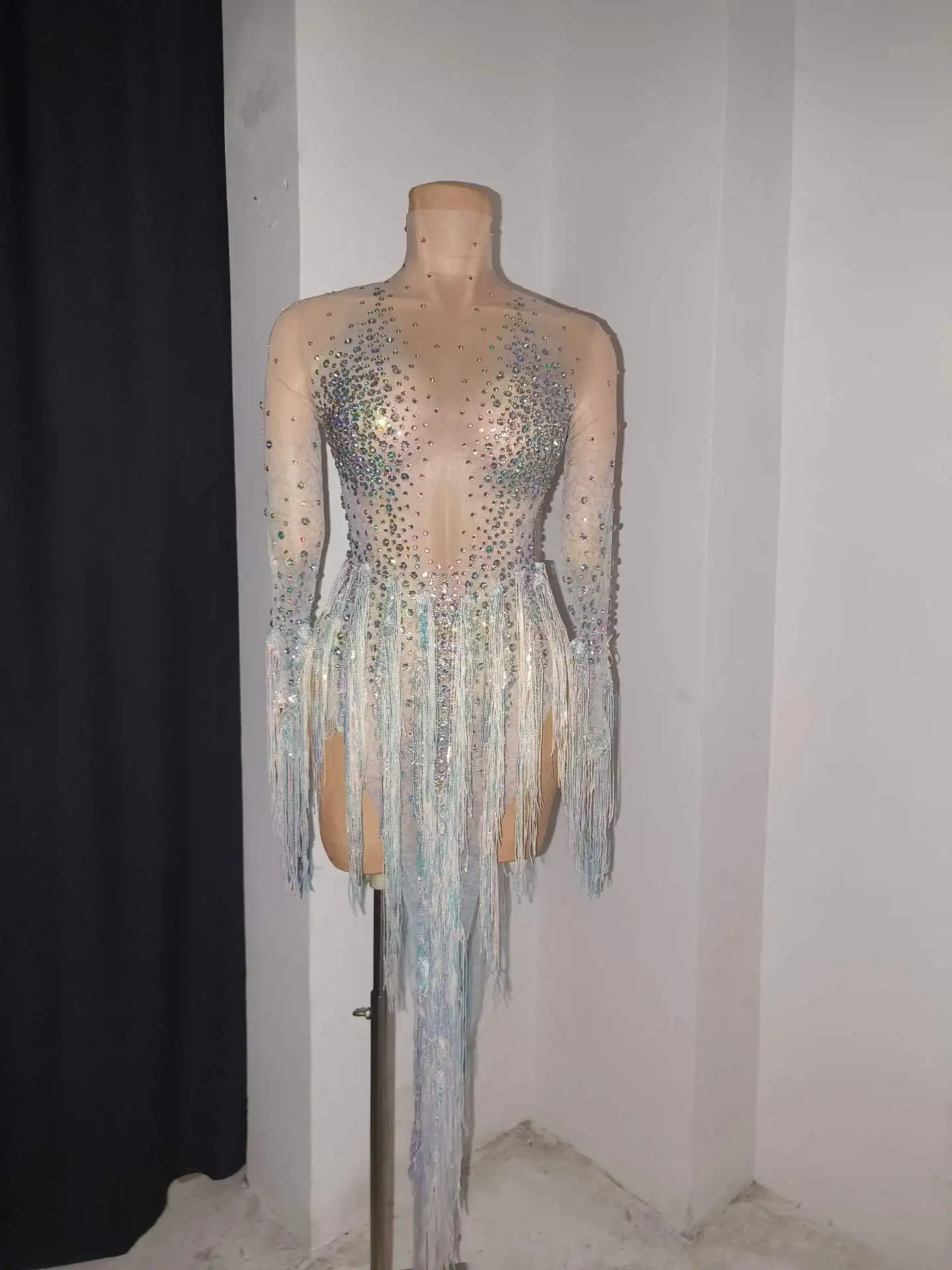 

Sexy Fringe Exotic Vegas Showgirl Costumes Sparkly Outfits For Women Summer Dance Long Sleeve Stretch