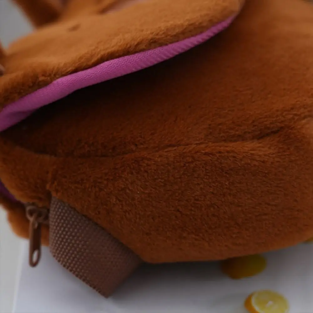 Plush Capybara Capybara Plush กระเป๋าเป้สะพายหลังสัตว์การ์ตูนตุ๊กตา Capybara Crossbody กระเป๋าน่ารักผ้าฝ้ายกระเป๋าสะพายการ์ตูน