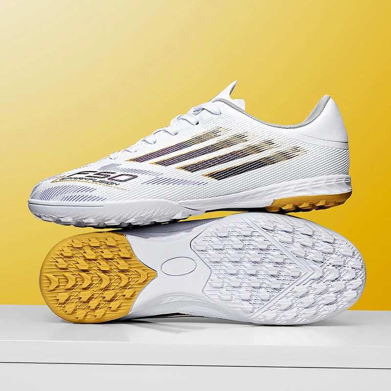

Men Turf Resistant Soccer Shoes Casual Comfortable Male Top Quality Football Boots Fast Futsal Non Slip Training Football Shoes