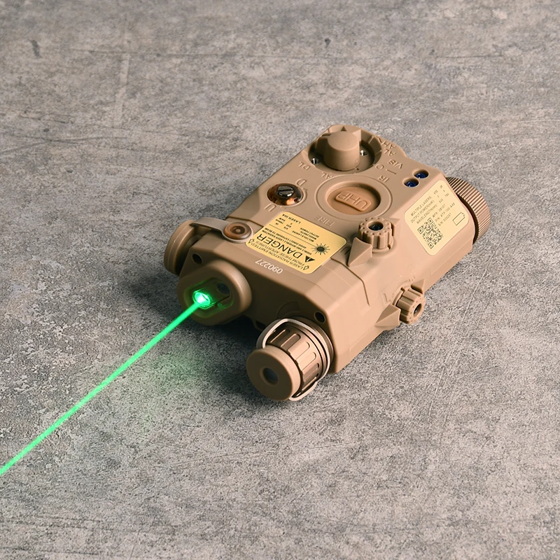 PEQ15 Tactical Gear WADSN Red dot hunting LR Pointer Red Green Blue Version White LED LR Airsoft Surefir Accessoire