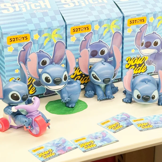 

52 игрушки Stitch By Your Side, серия Mystery Box, модная слепая коробка, кавайное украшение персонажа, милая фигурка, очаровательный подарок на день рождения