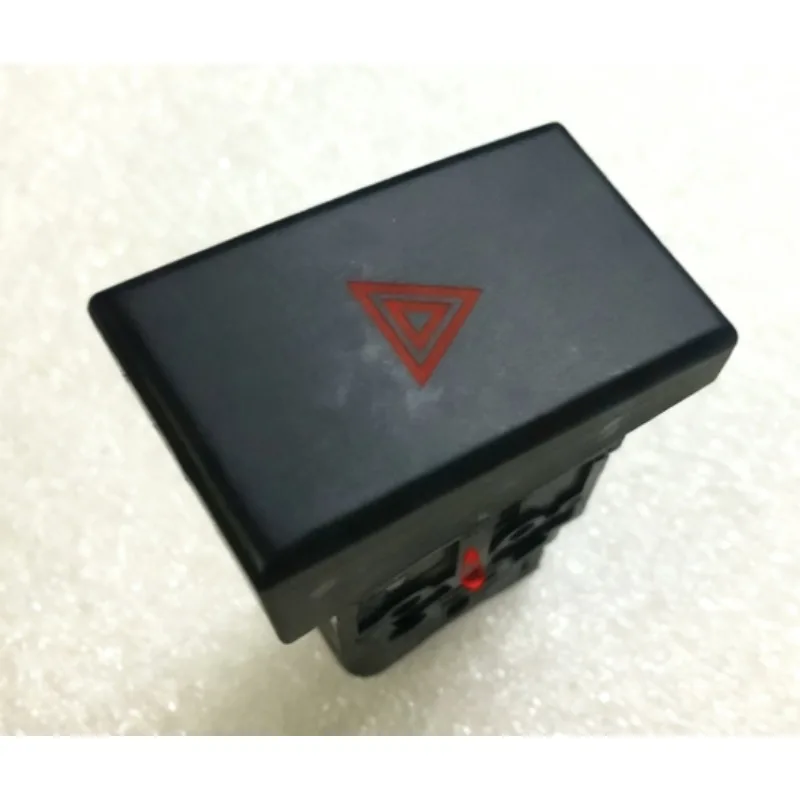 K06-3718010NA Alarm Light Dual Flashing Switch for Cheyr Karry Youyou Second-generation Youyou EV Youjin
