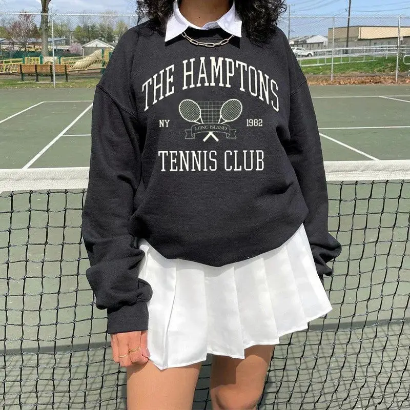 Hampton Tennis Club 1982 Vintage Printed American Fashion Women\'s Crew Neck Loose Cotton Fleece Pullover Sweatshirt