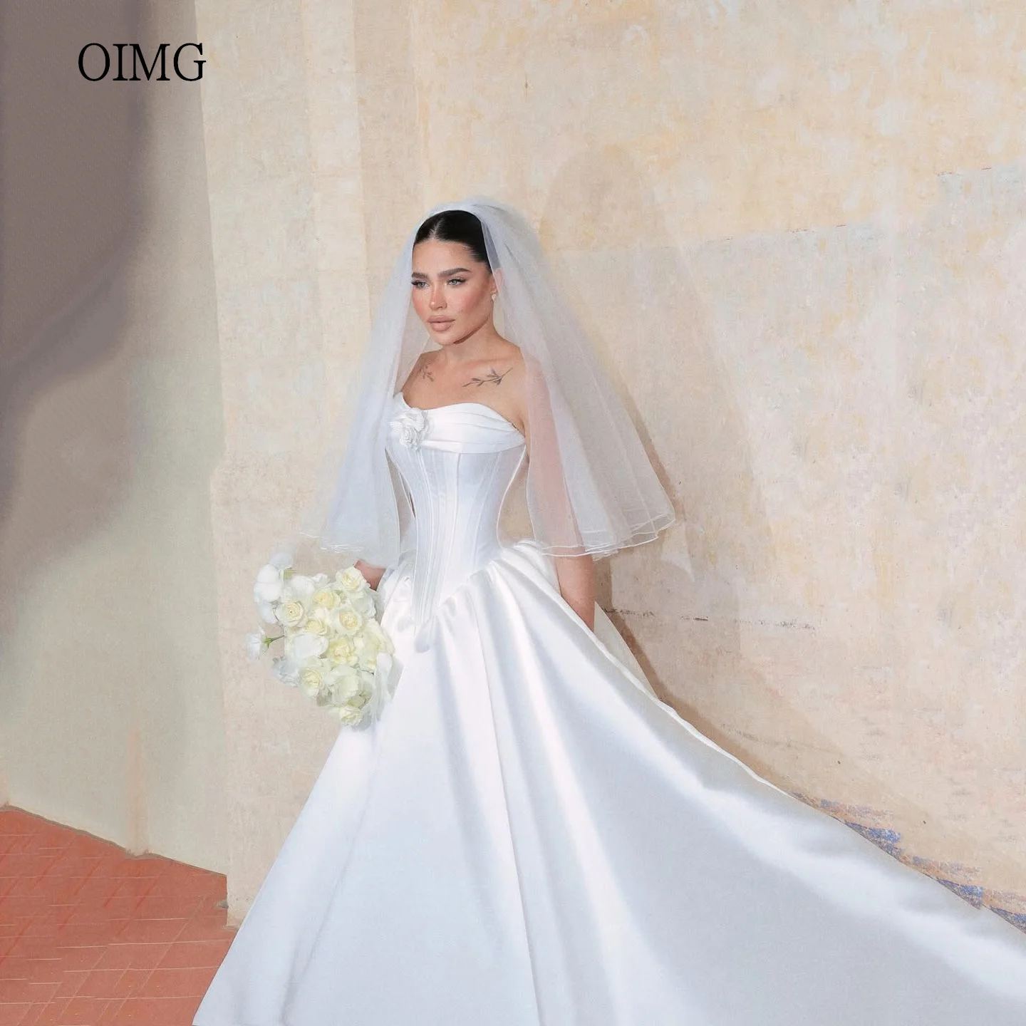 

OIMG Strapless 3D Flower A Line Wedding Dress Sleeveless Bride Dresses Floor Length Wedding Gowns vestidos de novia Customized