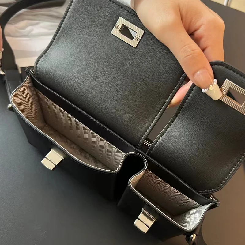 Sacos de caixa de couro genuíno para mulheres bolsas de designer de luxo e bolsas 2024 novo na primeira camada bloqueio de couro decoração bolsos duplos pequena bolsa de ombro alta qualidade Frete grátis