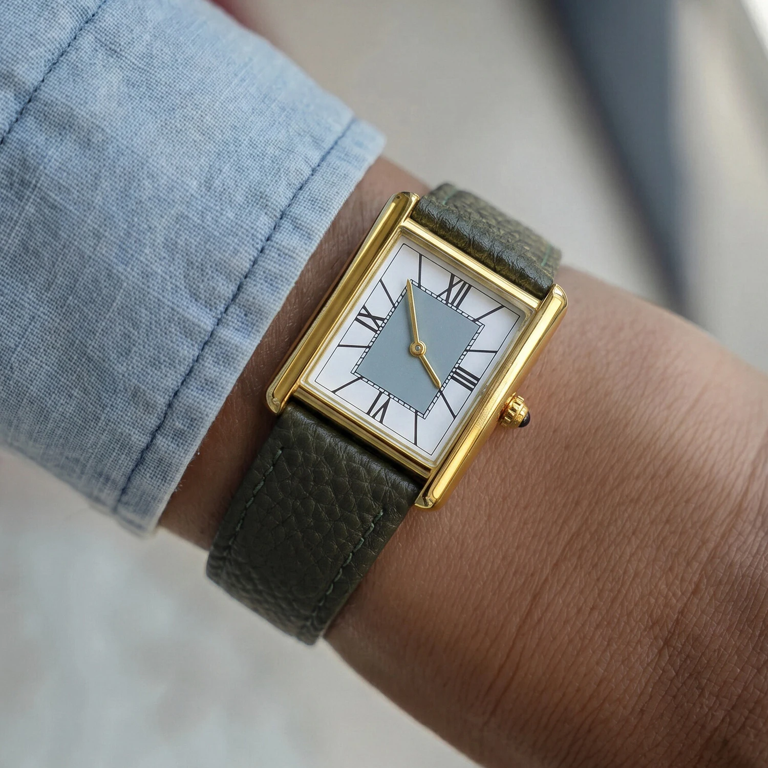 CILOA Luxury Minimalist Square Watch Gold Case Grey Dial Green Strap Versatile for Business & Casual Men's Watch