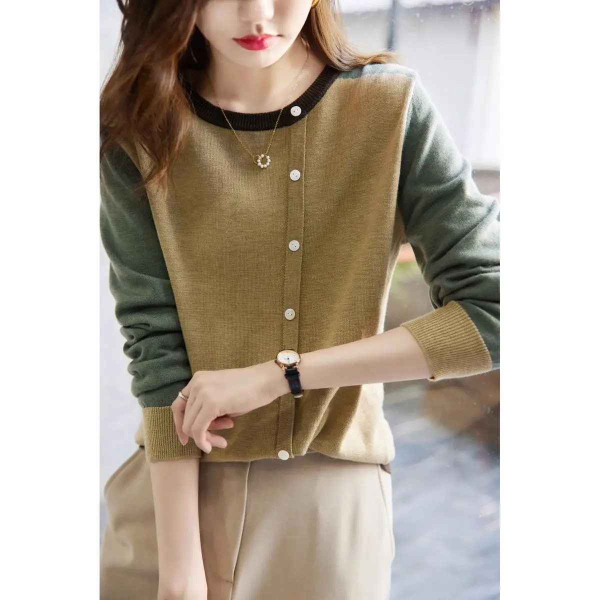 Spring Autumn New Fashion Round Neck Long Sleeve Pullovers Women\'s Clothing Patchwork Color Blocking Knitting Button Sweaters