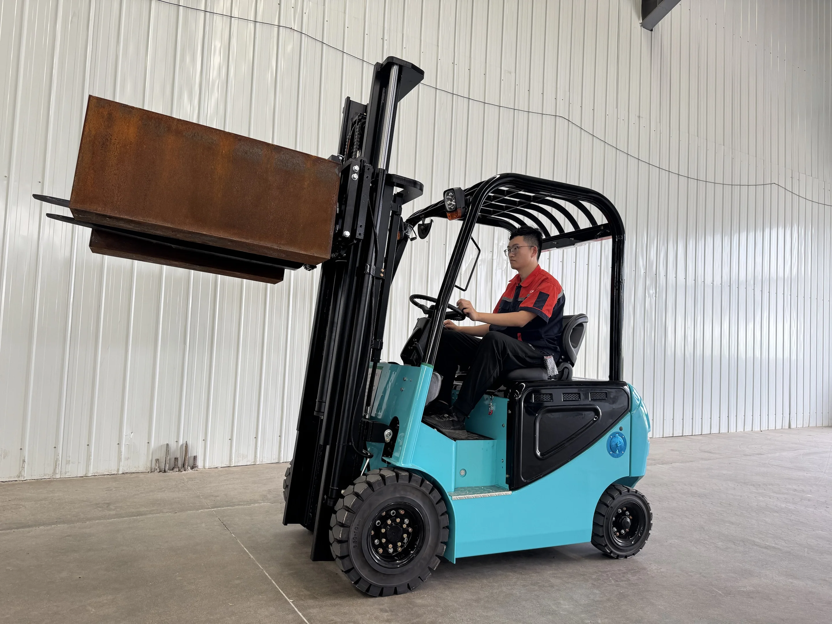 Mini Forklift Compact Material Handling Machine Small Fork Lift Truck for Farm Warehouse Construction