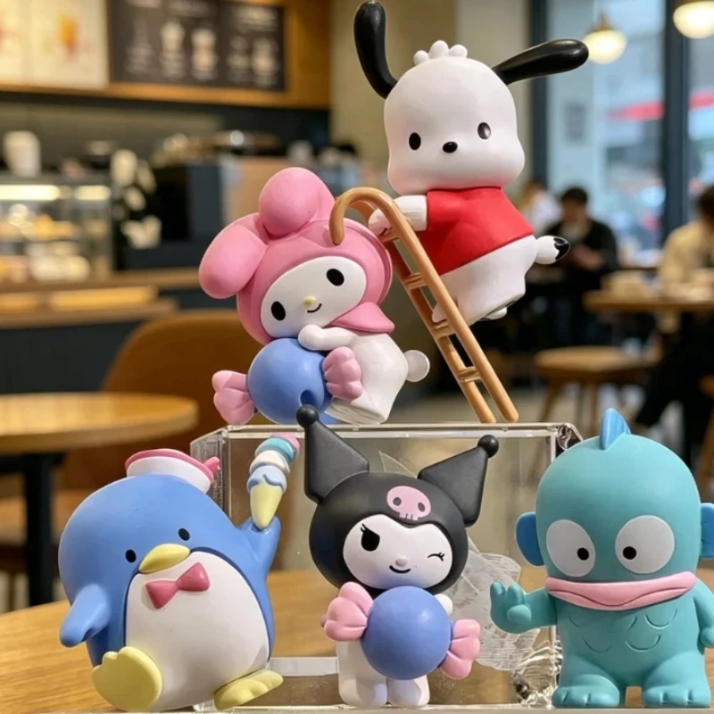 En stock: Figura de acción Kawaii de personajes de anime Kuromi Ugly Fish Cup, caja sorpresa colgante, adorno para el borde de la taza, regalo sorpresa para amigos