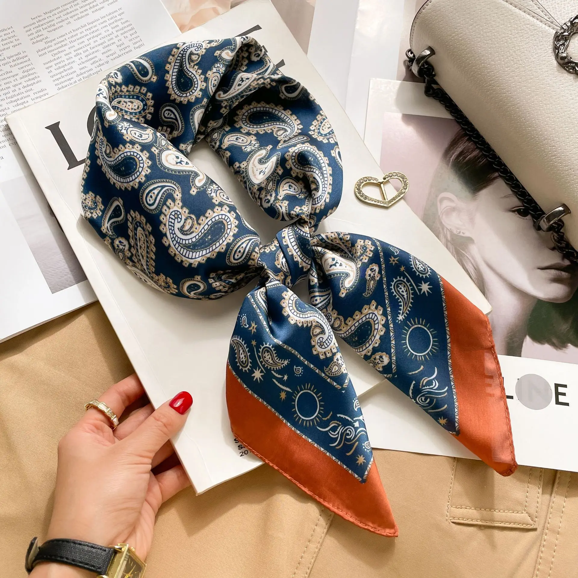 2025 sommer Hijab Kopf Mädchen Luxus Seide Quadrat Plaid Schal Frauen Satin Hals Haar Krawatte Band Weiche Arbeit Halstuch – Detail 7