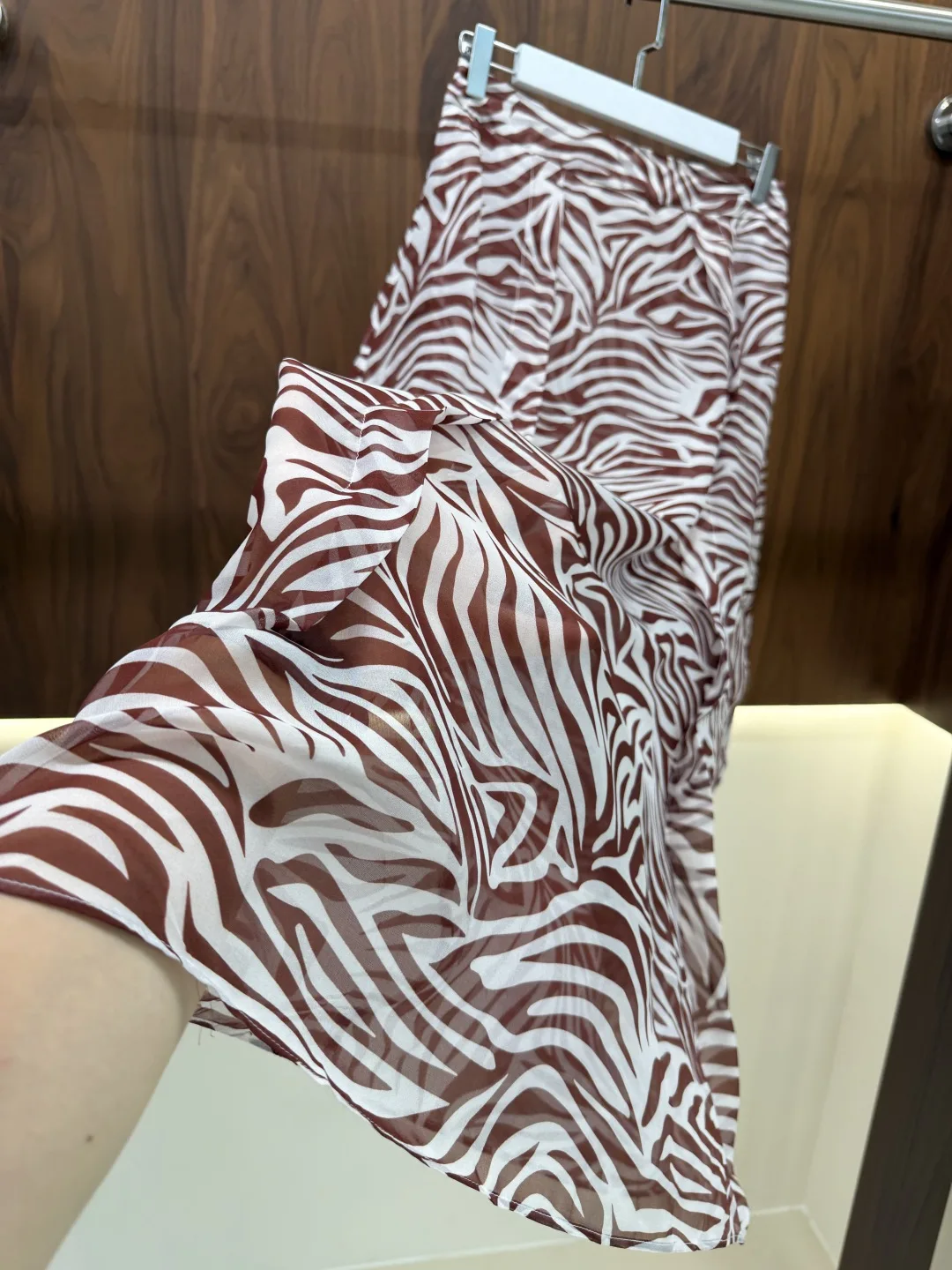High-Quality Silk Midi Skirt For Women, Soft, Skin-Friendly, Versatile, Perfect For Summer.