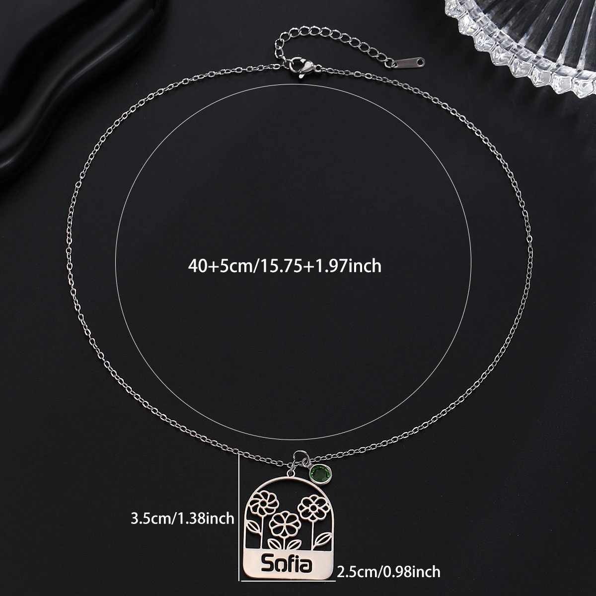 

Custom Name Stainless Steel Triple Flower Diamond Necklace Women's Fashion Pendant Necklace