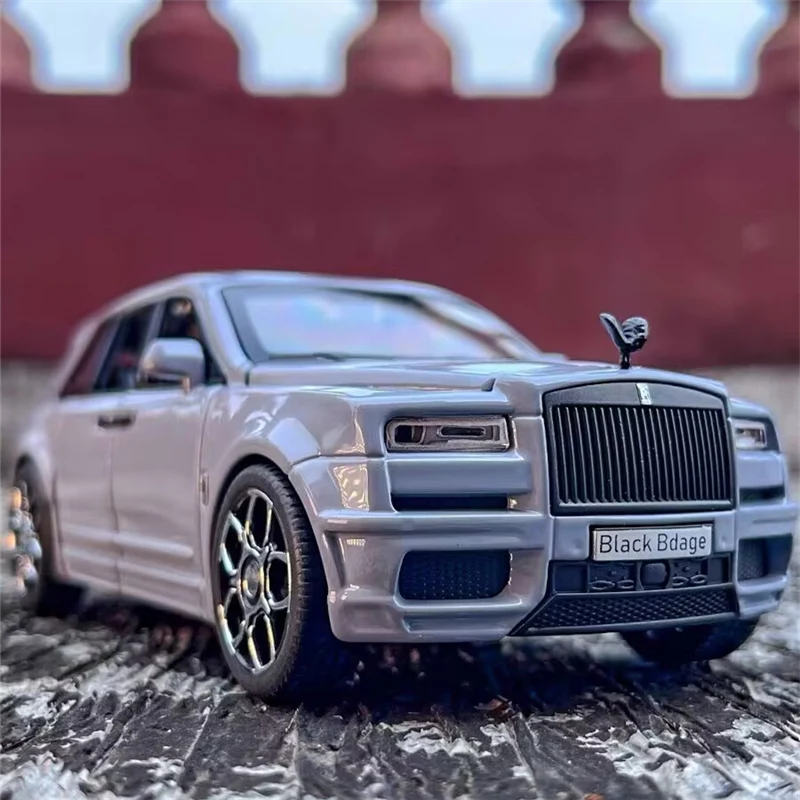 

1/32 Rolls Royce SUV Cullinan Alloy Luxy Car Model Diecast Metal Toy Vehicles Car Model Simulation Sound and Light Kids Toy Gift