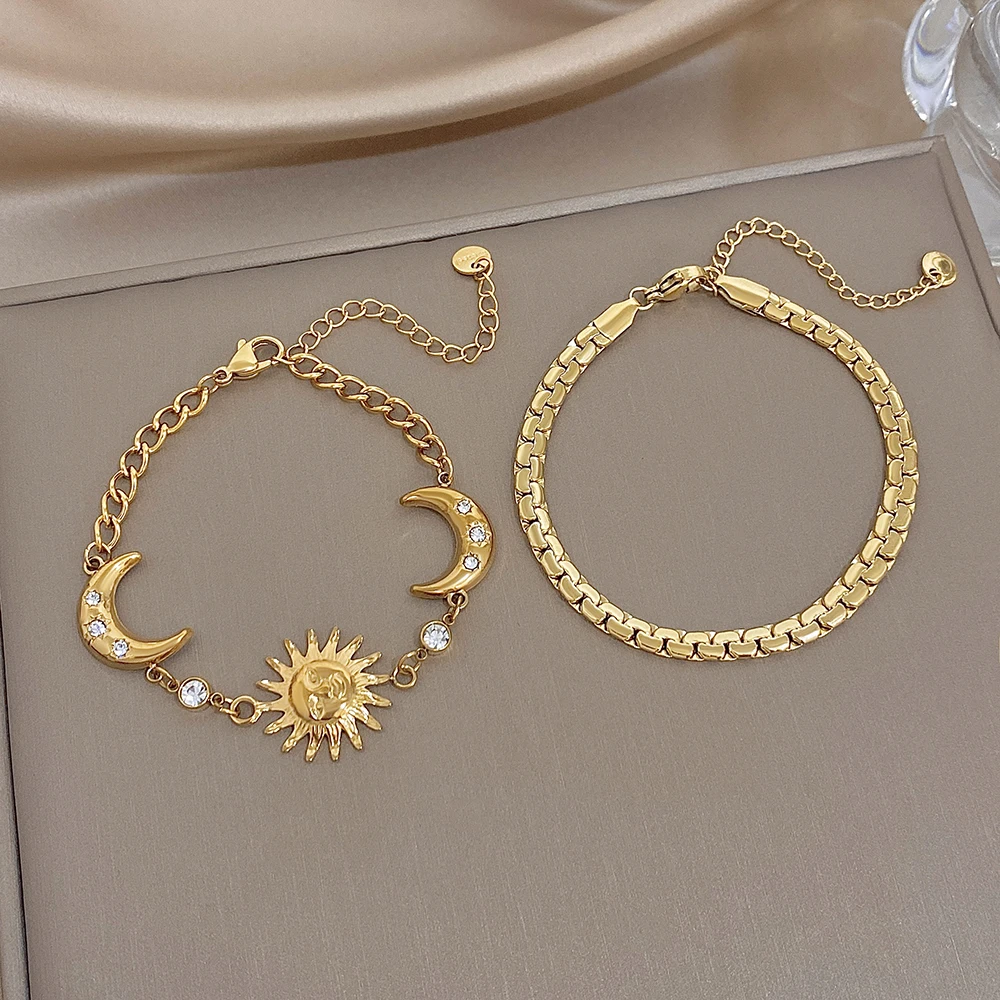Freetry Elegant Golden Stainless Steel Chain Bracelet for Women Delicate Zirconia Sun Moon Charm Bracelet Waterproof Jewelry New