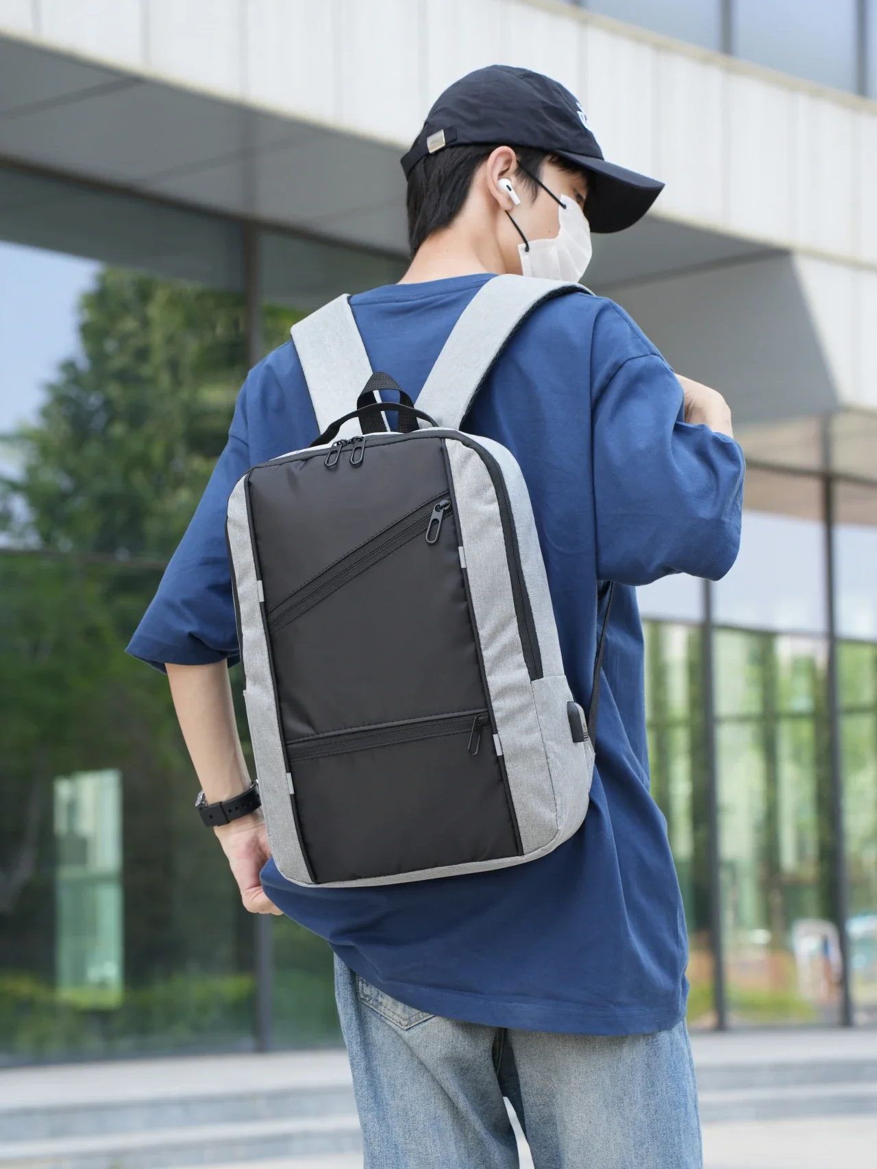 New men's double-shoulder backpack. Business commuting laptop bag. Large capacity. Simple and casual backpacks for men Wholesale