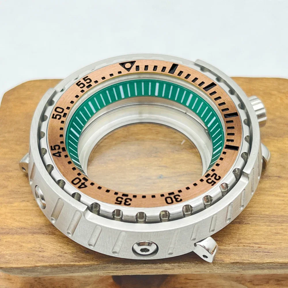 Custodia per orologio al tonno da 47 mm Custodia NH35 adatta per NH34 NH35 NH36 7S26 Movimento Cover posteriore trasparente Custodie per orologi con anello interno verde