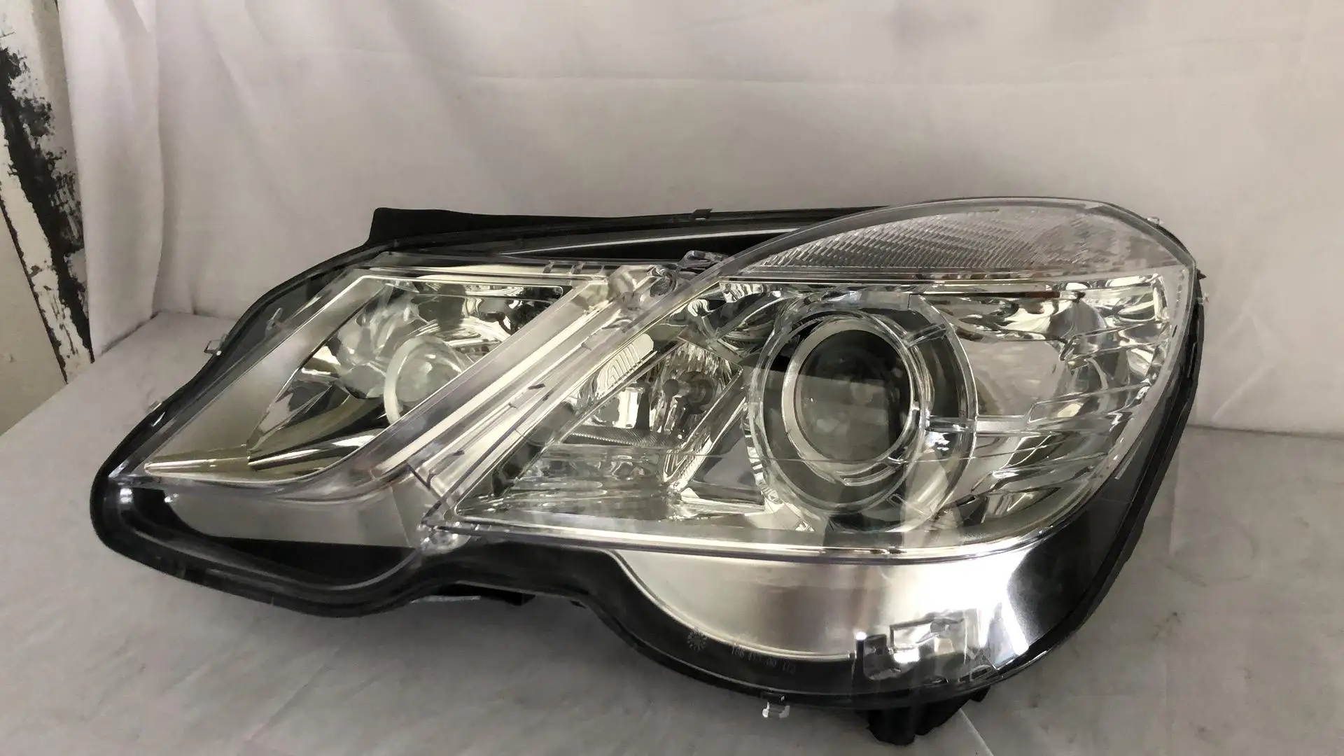 Original Disassembled Parts for 260 W212 Xenon Headlights Automotive Lighting System High Quality Headlights