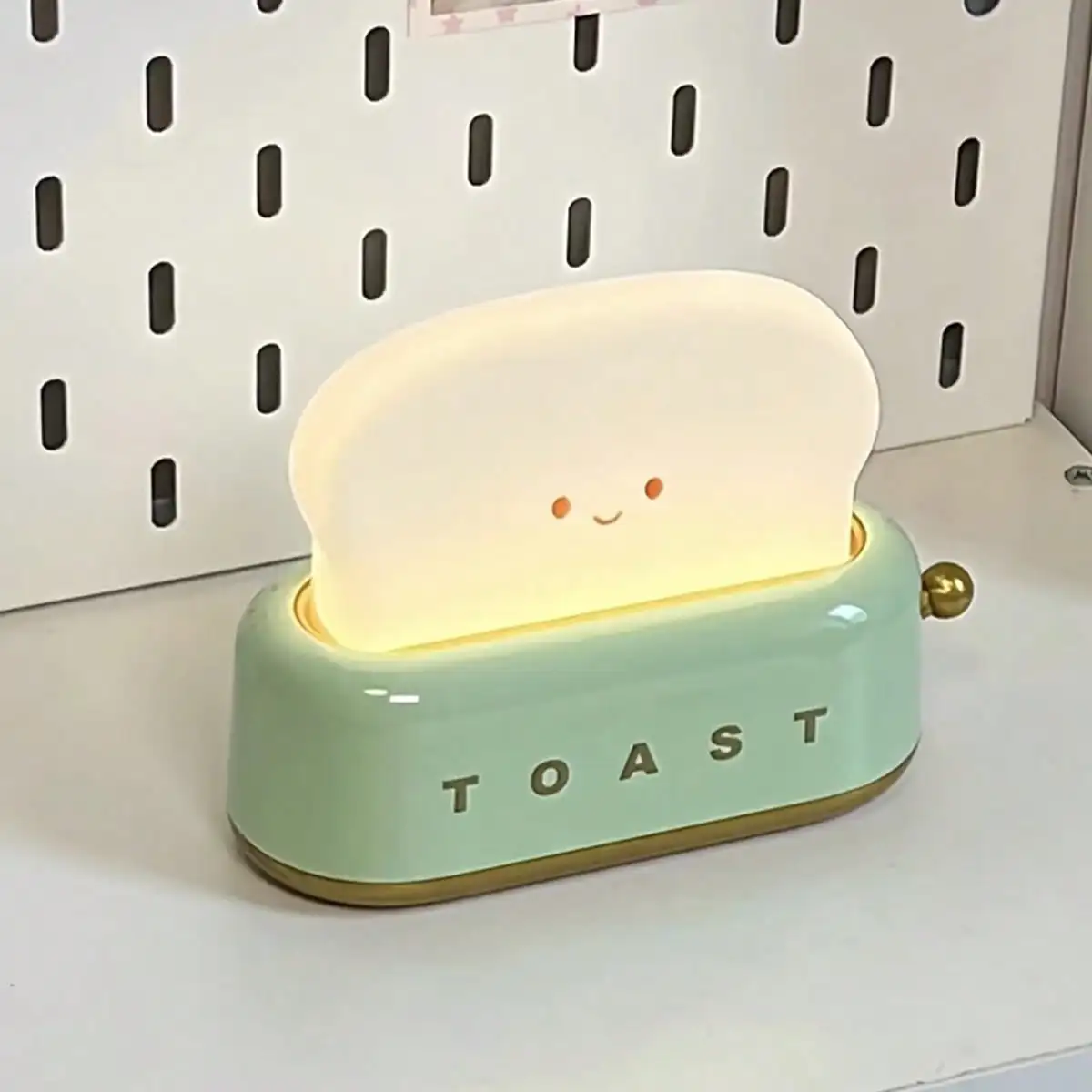 Ins-Style Toast Bread Machine Night Light with Timer, Creative Bedroom Bedside Led Lamp, Birthday Gift, Heartwarming Decorative Table Lamp, Toast Bread Led Night Light, Creative Design Bread Night Light, Suitable for Home Use, Perfect Birthday and Christmas Gift