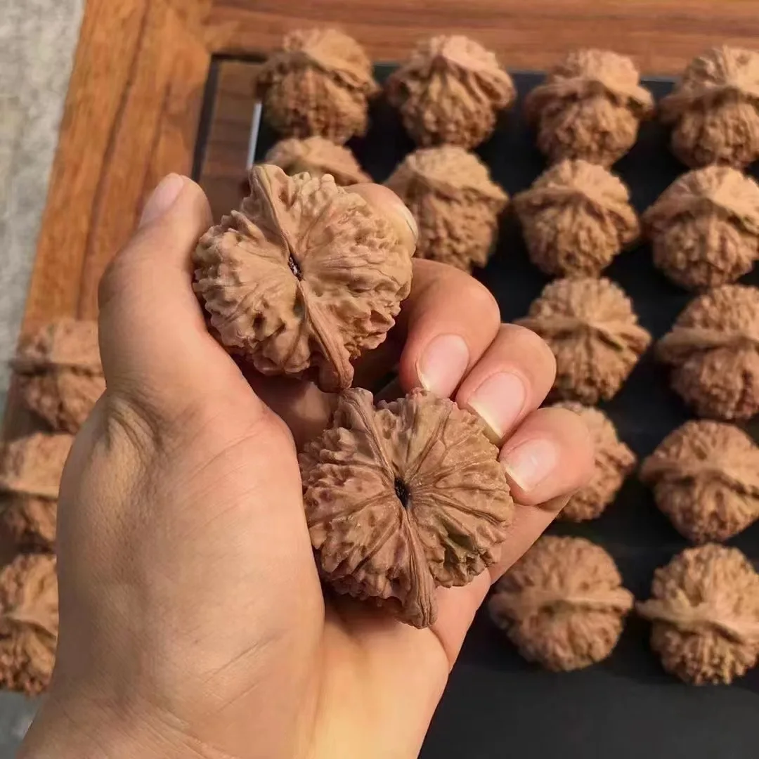 Original Skin Color Official Hat Wenwan Walnut Hand Massage Stress Relief Fidget Toy Collectible Gift for Men Office Decor