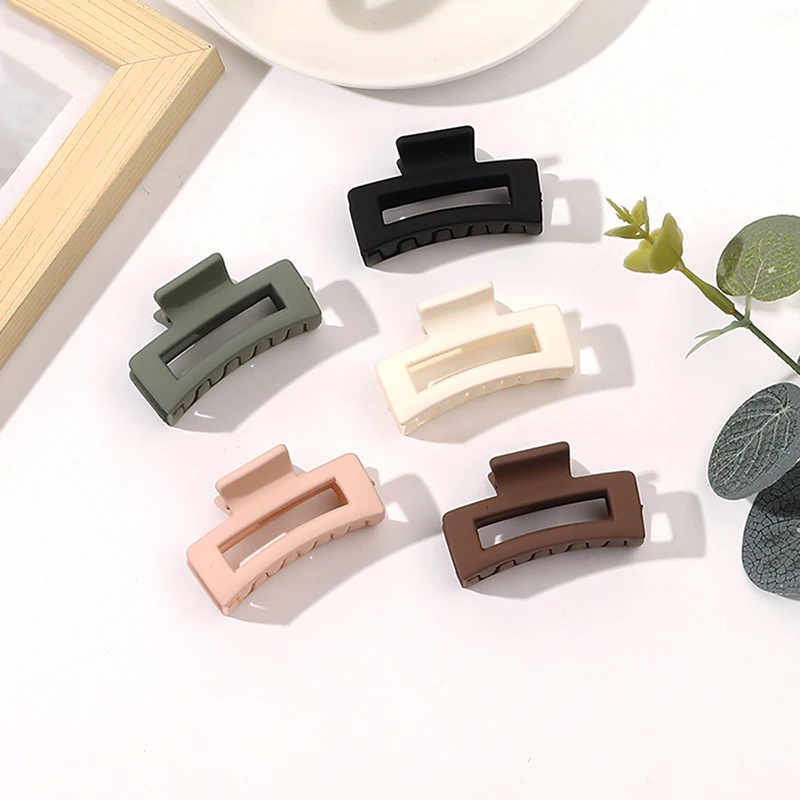 Small Matted Hair Clip Fashion Simple Morandi Color Mini Grab Clip Hairpin Retro Hollow Square Shark Clip Girls Hair Accessories