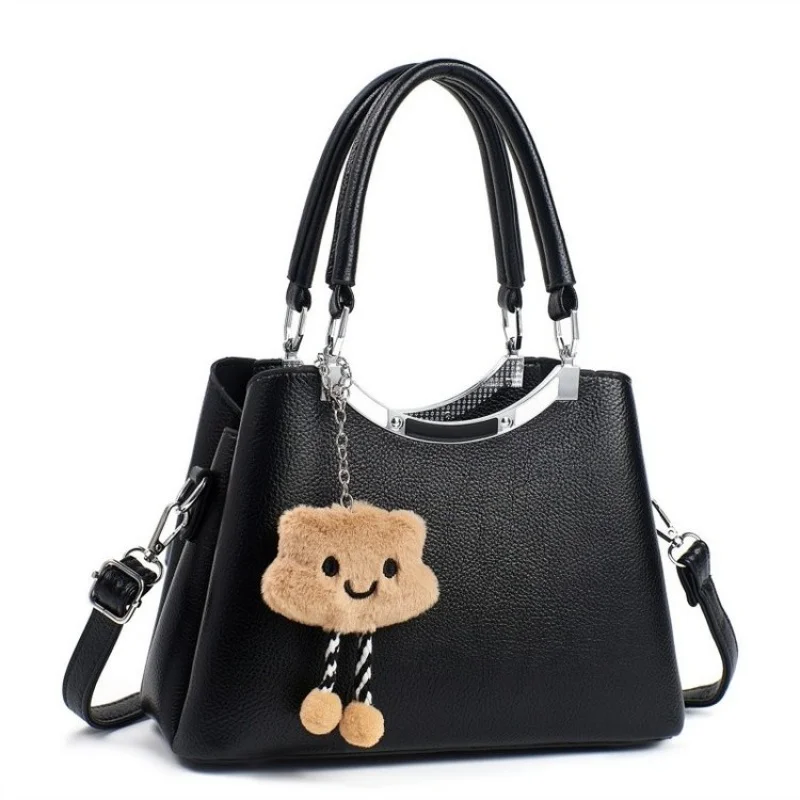 

Parisian Inspired Lock Bag For Ladies With Promant Hardware And High Quality Grained Leather