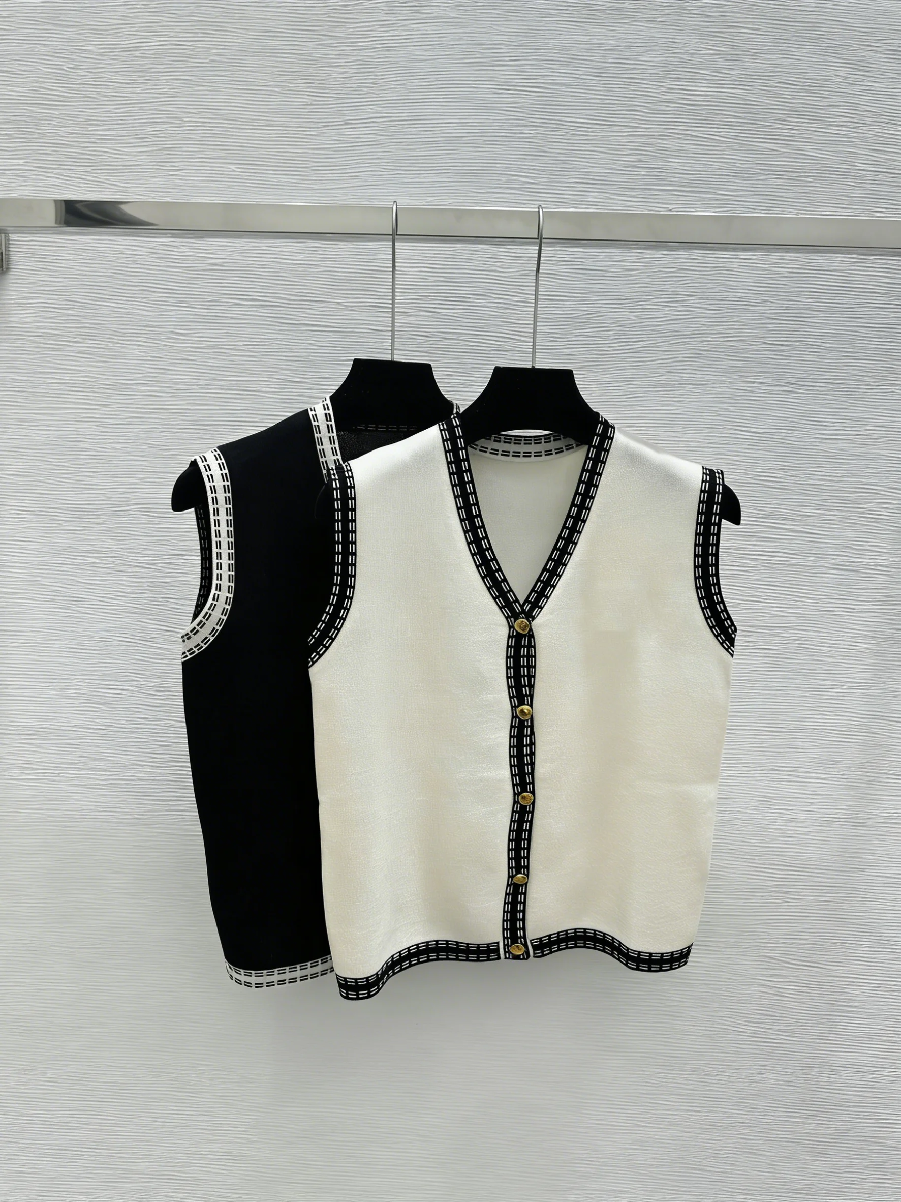 

High-Quality Casual Fashionable Comfortable Sleeveless Women's Knitwear Quality Relax Style Trendy Soft Material Top 26316143